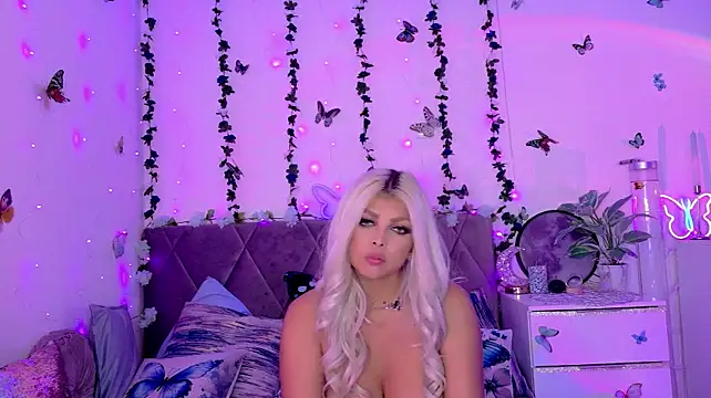 LexY- live cam on StripChat