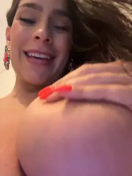 Mau_White webcam