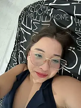 AliciaWhite_nt live cam on StripChat