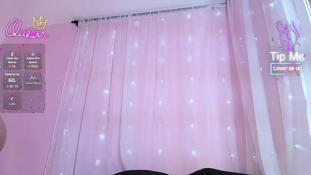 SunnyGilmoree live cam on StripChat