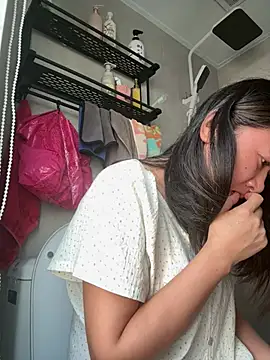 daaqnn (F milf) - 祝玲玲每天开开心心