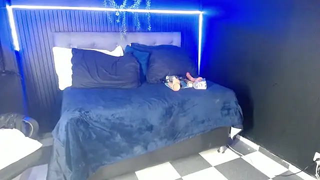 sasi_luna 😴 naked cam
