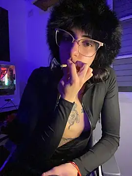 poison_ivy_29 (F young) - flash tits and ass