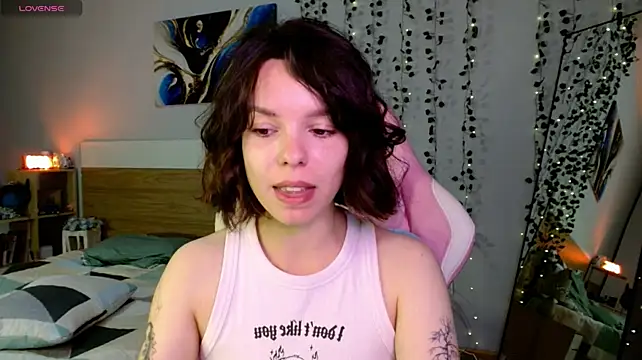 Maya_Campbell webcam