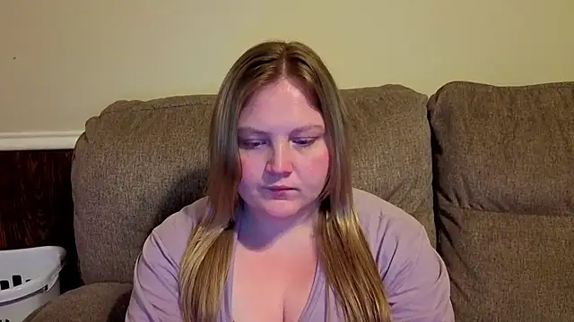 PhatAssBlond live cam