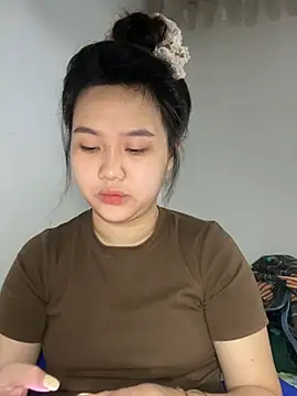 Almira6868 webcam