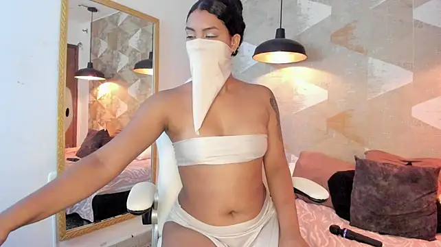 LalilaBrunettee