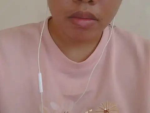 ChubbyButty live cam on StripChat