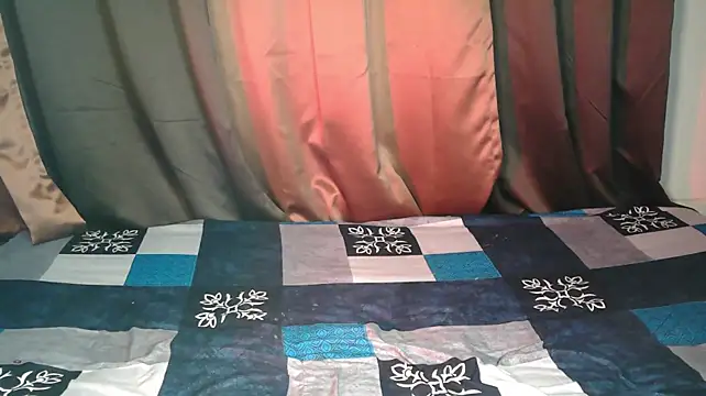 Myra_Love live webcam