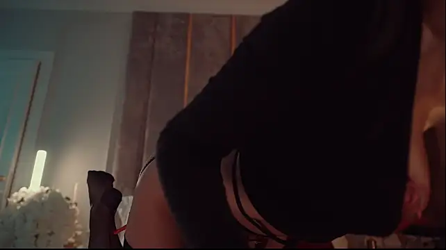 MilaDYstarlight live cam on StripChat