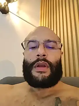 Luke__09 live cam on StripChat