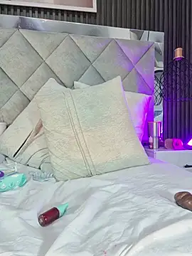 Sara_Chanel_