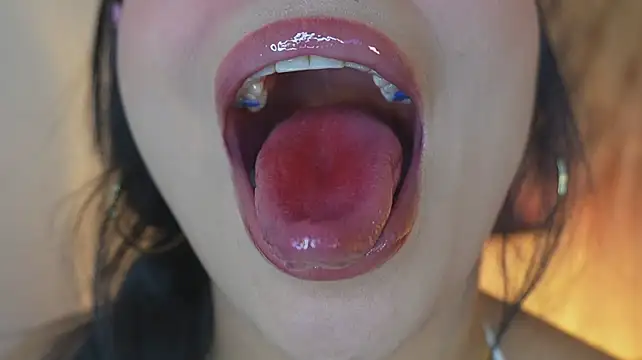 mia_roux1 webcam