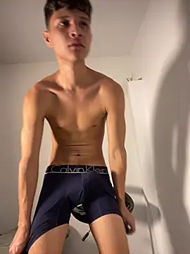 Twinkcock22's live cam