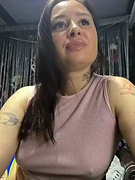 KikiXRed webcam