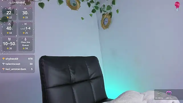 leah_hots webcam
