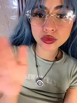 Eva_Feller69