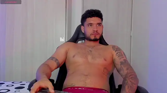 AUSTINN_TORRES live cam on StripChat