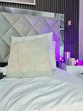Sara_Chanel_