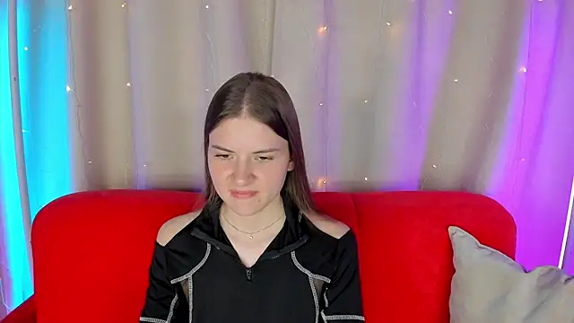 SpicyBelle live webcam