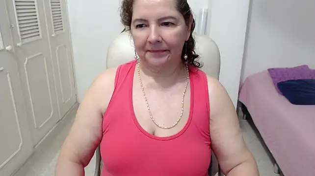 leonela_69 webcam