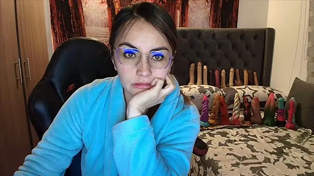 sofia23dirty live cam on StripChat