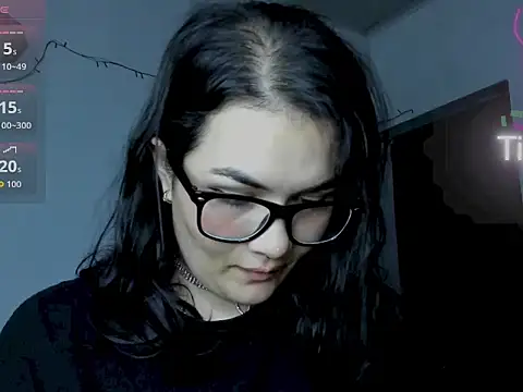 Babe-sofi small chested live cam