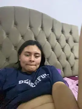 Debora9703 live Latina cam girl