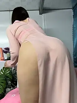 Nana-19 live cam on StripChat