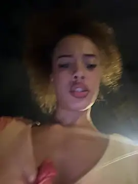 __kami_off_ (Ask my age) - PUT PLUG IN ASS💎 👀😬💦#beach🏖️