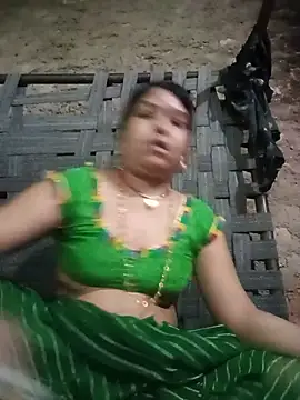Rashili_jaan live cam on StripChat