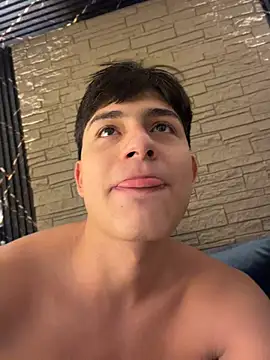 Lander_Cruz's live cam