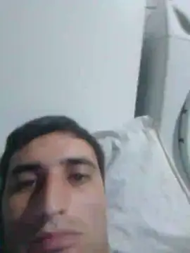 luArgH live cam on StripChat