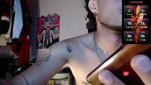 Apolo_S live cam on StripChat