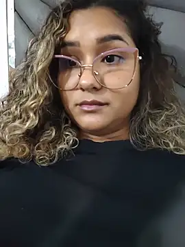 BrendaGirs live cam on StripChat