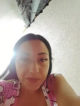 Modèle: Meegann_Lovee