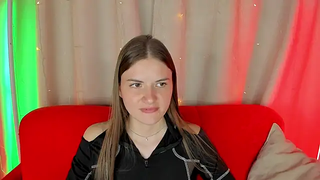 SpicyBelle live cam on StripChat