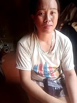 phuongtrinh1 live cam on StripChat