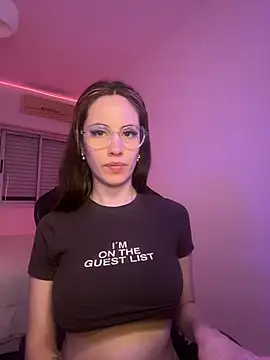 LolaSB webcam