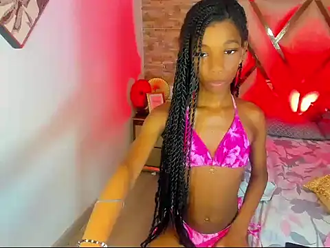 Model: Little_ebonyx