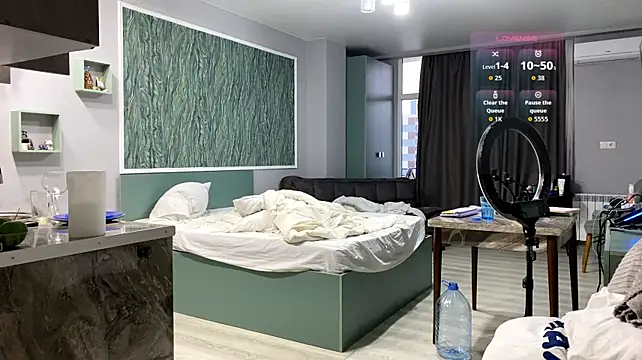 INSOMNIA_strip 😎 adult chat