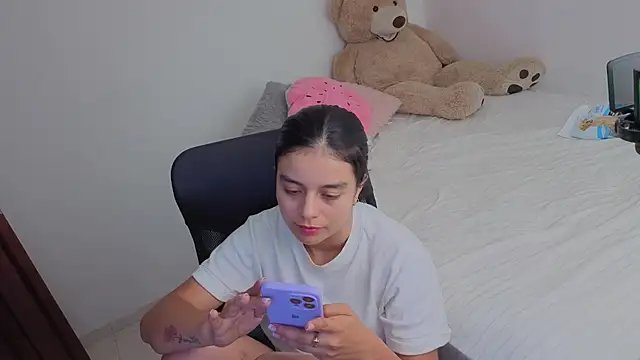 valerihouse_ webcam