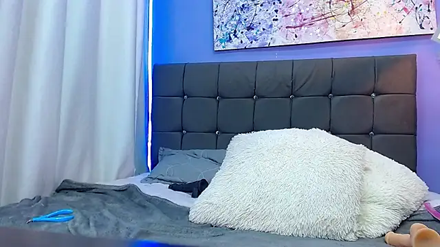 emma_cut3_ webcam