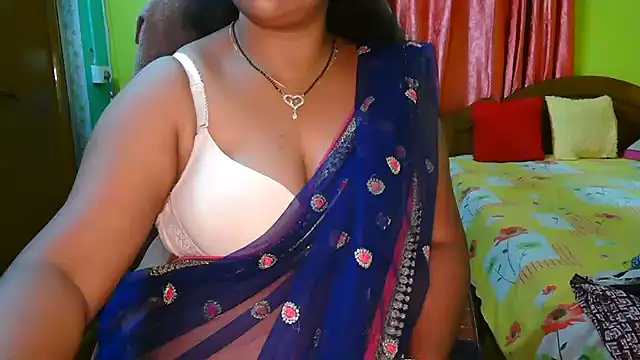 Kritika_21 live cam on StripChat