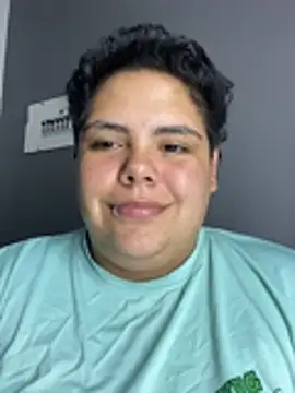 Hailey_Curvy webcam