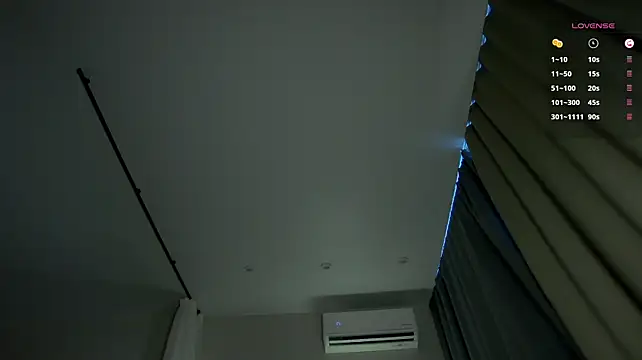 Tommy_cat live sex cam