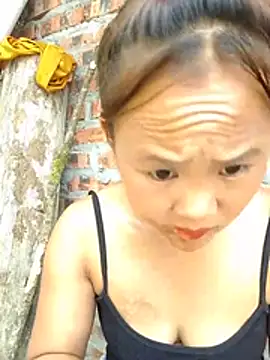 Hanhphuc_x live cam on StripChat