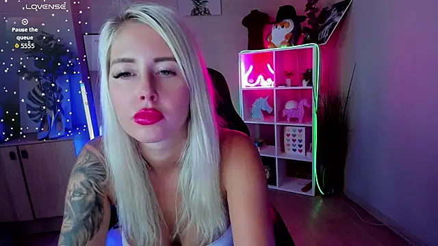 Mermaid_N live cam on StripChat