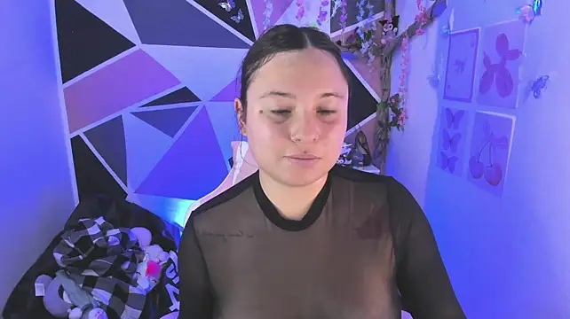 little_emma0 live cam on StripChat