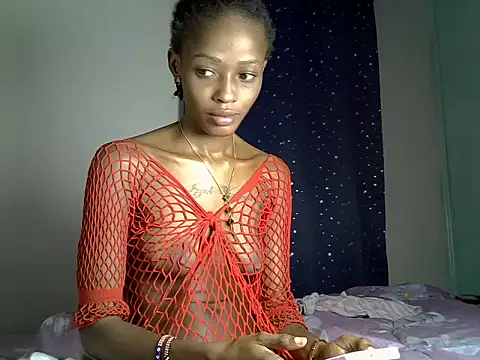 Prettybunnyy live cam on StripChat